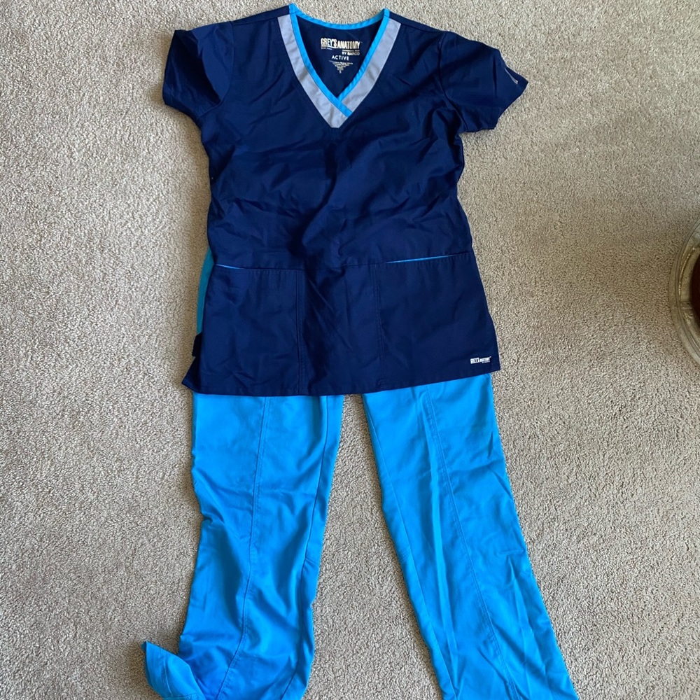 GREYS ANATOMY SCRUB SET